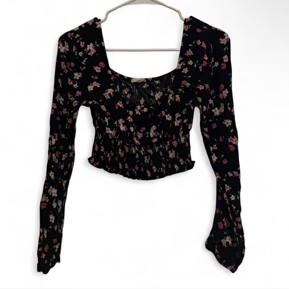 Floral Black Long Sleeve Women's Crop Top